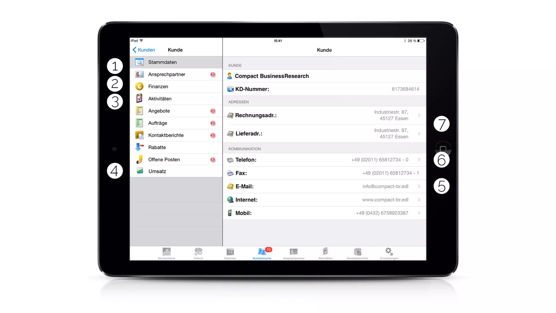 Tablet-Ansicht der audius Mobility Platform mit geöffneter Kundenakte; zeigt Bereiche wie Stammdaten, Ansprechpartner, Finanzen, Aktivitäten und Kommunikationsdaten im Vertriebs-Einsatz.
